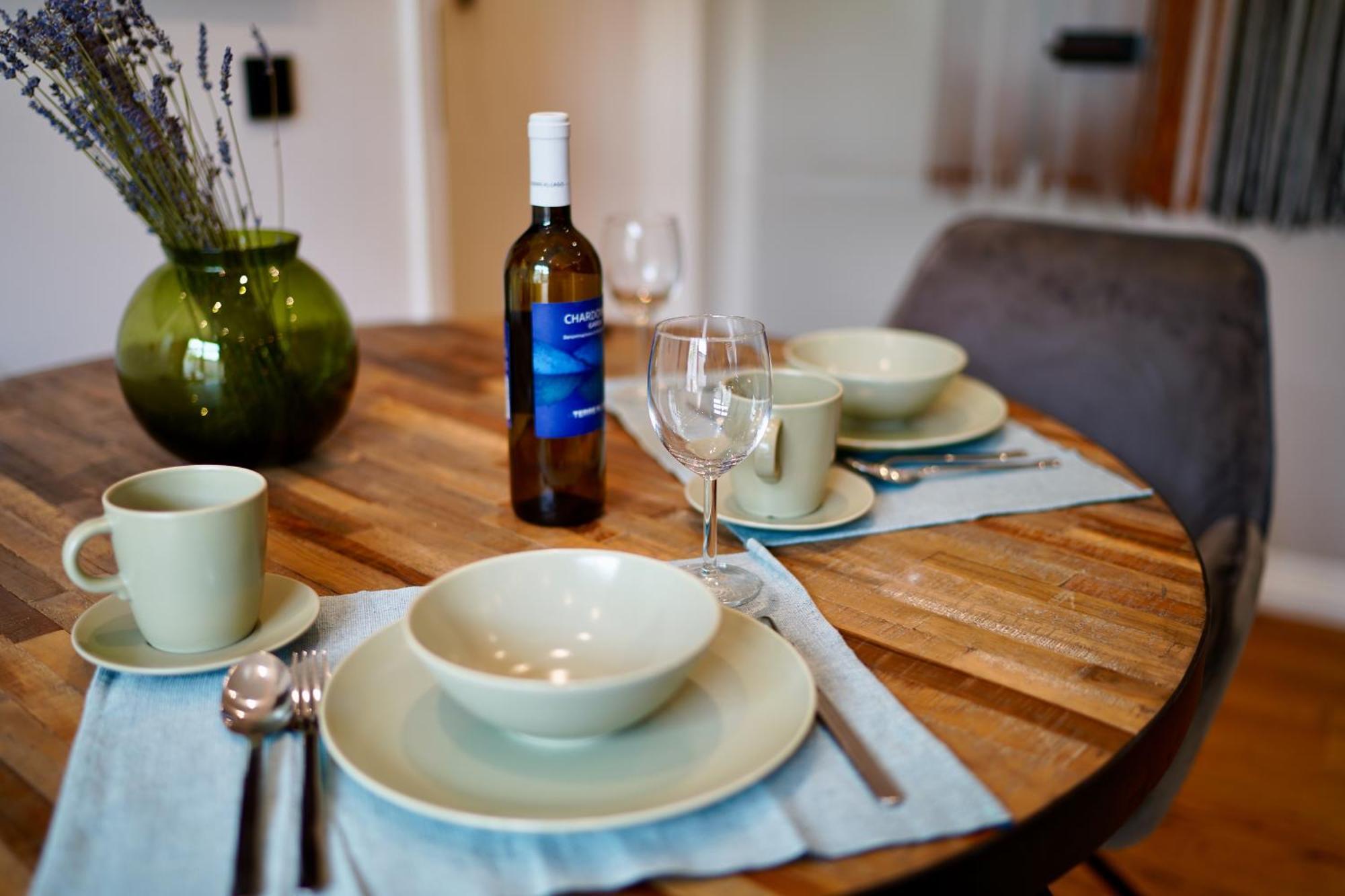 צוויקאו Edler Wohnraum Luxurioeses Studio Im Zentrum Mit Balkon, Kaffeevollautomat, Klima & Parkplatz מראה חיצוני תמונה